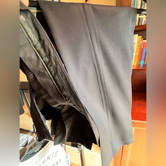 Versace Men’s blue suit, size 40 US (50 EU) - Picture 5 of 9